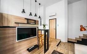 New Dob 53/3 Center Apartment
